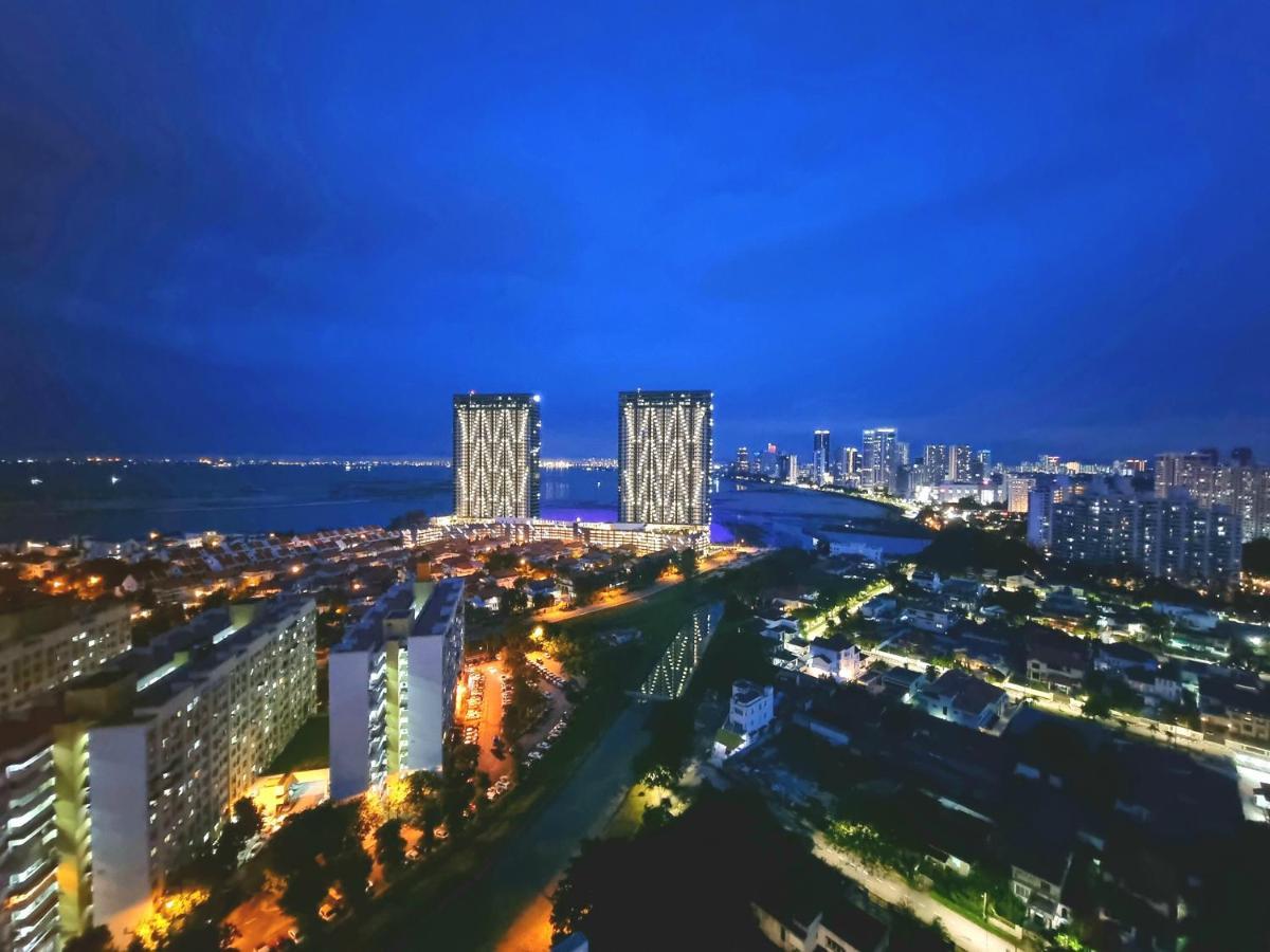 The Landmark Seaview Gurney George Town Exterior photo